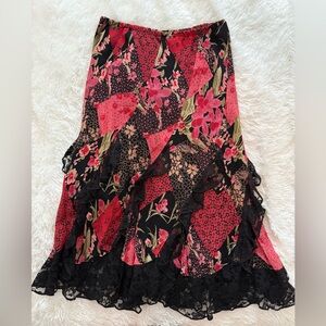 [SOLD] INSANE Floral Patchwork A-Line Maxi Skirt in Black Red and Pink with lace